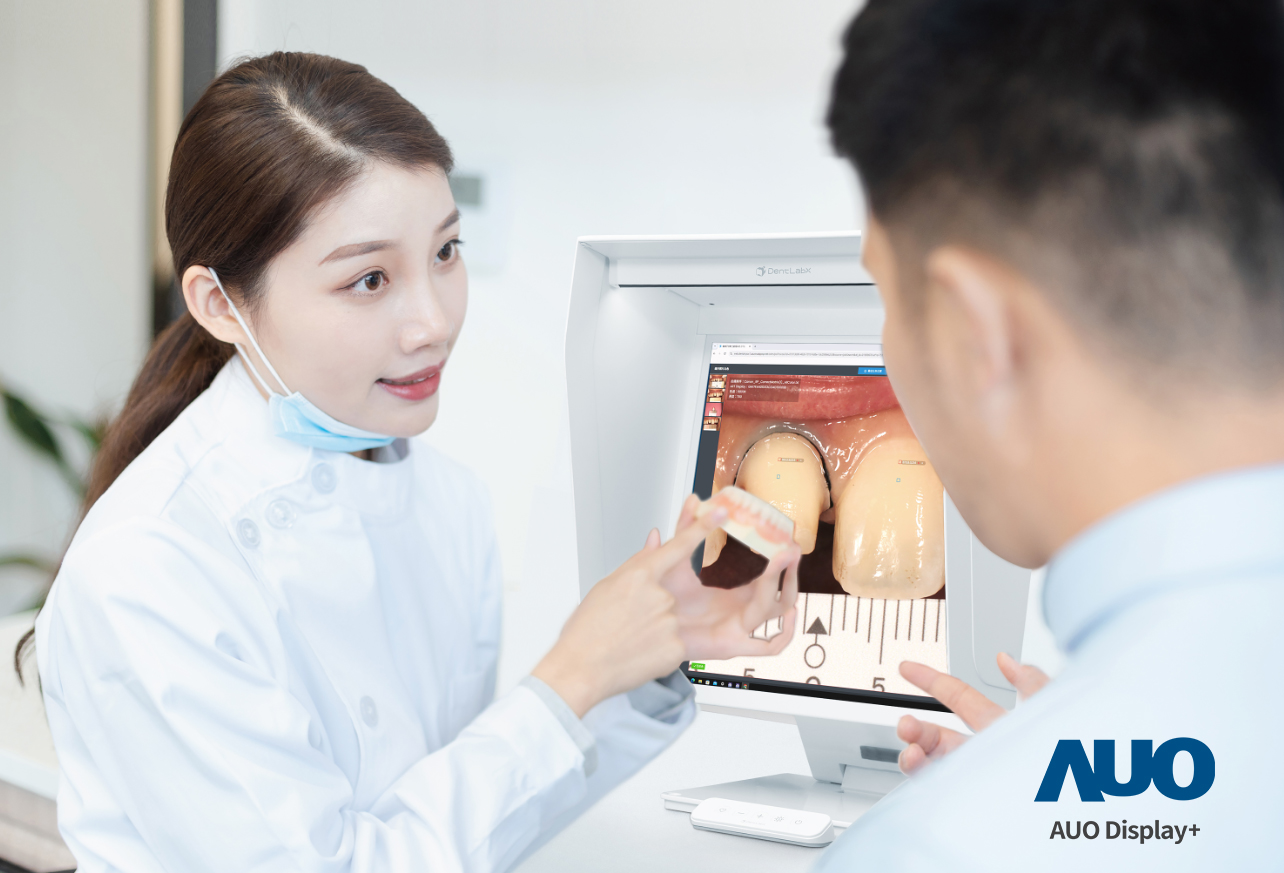 達擎積極投入牙科領域，瞄準牙技所數位轉型趨勢，與成軍滿周年的子公司原色口腔數位，展現智慧牙技整合方案的落地成果，加速推動牙科與假牙製作流程數位化